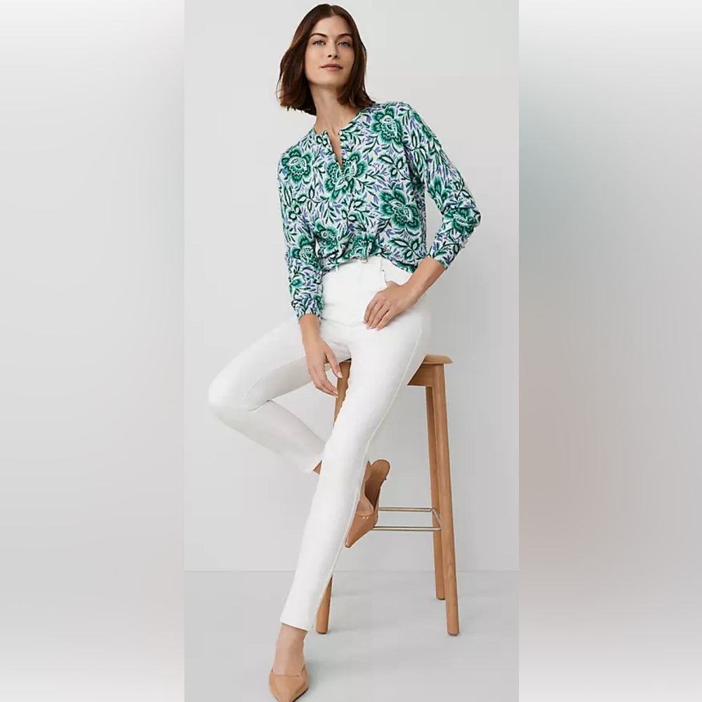 Like New Ann Taylor White Skinny Jeans